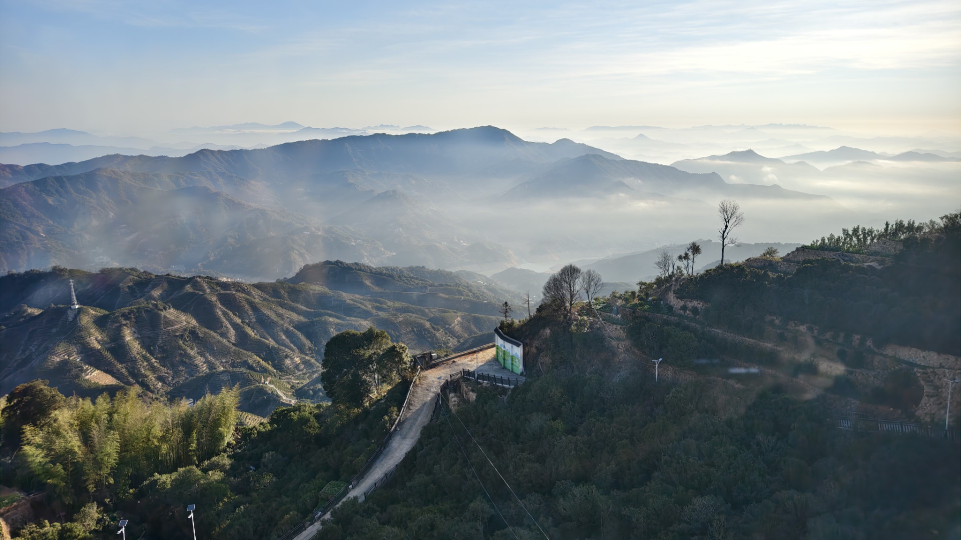 凤凰山全景
